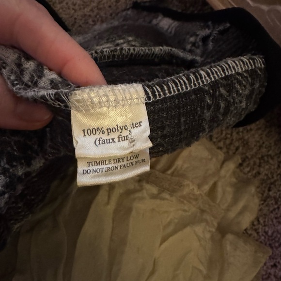 Evereve Dylan Cozy Plaid Sherpa Button Up Jacket - Picture 5 of 6